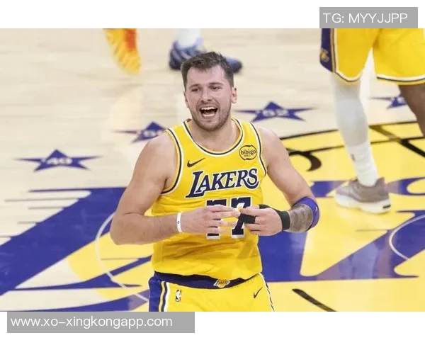 东契奇坦言球队分享球意图强烈但失误频繁影响进攻效率